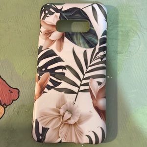 Galaxy S10e phone cases